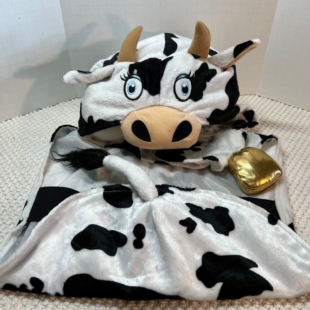 Vibrant Life Cow Dog Pet Costume Size Medium 1 piece/2 loop & hook fasteners.